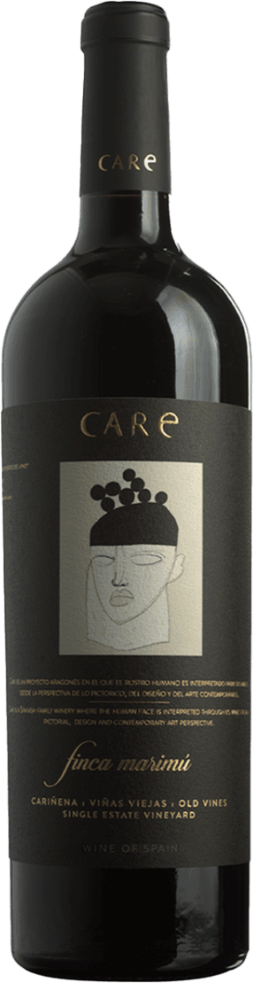 Het label toont een abstract gezicht in zwart-wit met geometrische vormen. Het gezicht heeft gesloten ogen en een neutrale uitdrukking. Boven het hoofd zijn zwarte cirkels die wellicht haar of een hoed voorstellen. De merknaam 'CARE' staat bovenaan in goudkleurige letters.