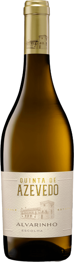 Het label toont de naam 'Quinta de Azevedo' in goudkleurige letters met daaronder een afbeelding van een gebouw of kasteel. Onder de afbeelding staat 'Alvarinho Escolha'. Het heeft een klassieke en elegante uitstraling.