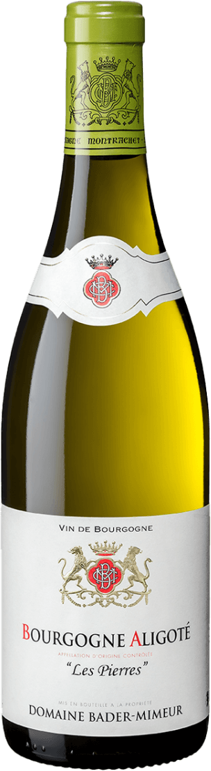 Het label van deze wijnfles is klassiek en traditioneel vormgegeven. Bovenaan staat een familiewapen met een kroon, geflankeerd door twee leeuwen. Het wapen komt in rood en goud naar voren op een witte achtergrond. De naam van de wijn 'BOURGOGNE ALIGOTÉ' staat duidelijk in grote letters, deels in het rood, met daaronder kleinere tekst over de herkomst en producent. Het geheel straalt elegantie en traditie uit.