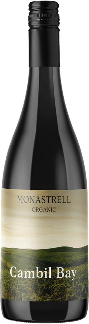 Het label toont een landschap met groene velden en een licht bewolkte lucht. De tekst 'Monastrell Organic' staat bovenaan en 'Cambil Bay' onderaan in grote letters.