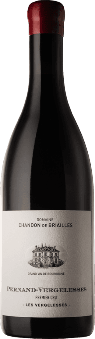 Het label toont een afbeelding van een traditioneel gebouw, mogelijk een wijnhuis of kasteel, met daarboven de naam van de wijnproducent 'Domaine Chandon de Briailles'. Onderaan staan de naam van de wijn en de aanduiding 'Premier Cru'.