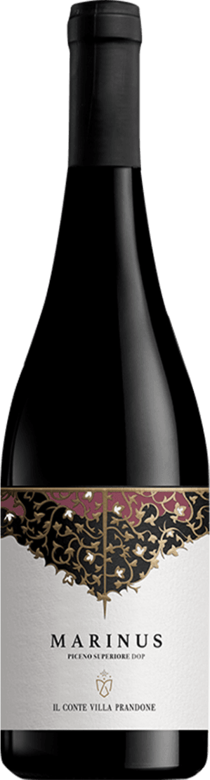 Het label toont een elegant patroon van gouden wijnranken bovenaan, met de naam 'Marinus' duidelijk zichtbaar in het midden. Onderaan staat de producent 'Il Conte Villa Prandone'.