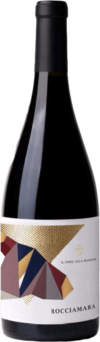 Het label toont een abstract geometrisch ontwerp met verschillende driehoeken en vormen in goud, bordeauxrood, donkerblauw, beige en paars. Het goud heeft een opvallend reliëfeffect (gepunt), waardoor het label een luxe uitstraling krijgt. Verder is het label strak en modern, met de naam 'ROCCIAMARA' in grote letters onderaan en een kleinere tekst 'IL CONTE VILLA PRANDONE' rechtsboven het ontwerp. Geen traditionele afbeeldingen zoals kastelen of druiven, maar een opvallend eigentijds grafisch ontwerp.