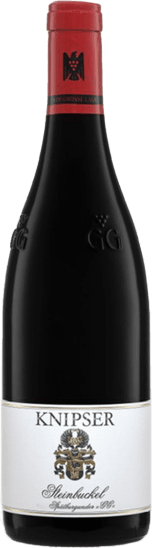 Het label is wit met daarop een familiewapen of soortgelijk embleem in het midden. Boven het wapen staat de naam 'KNIPSER' gedrukt in zwarte hoofdletters. Onder het wapen staat de naam van de wijn, 'Steinbuckel Spätburgunder GG', in sierlijke letters.