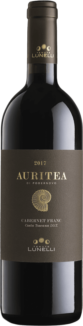 Het label heeft een strakke en minimalistische uitstraling met gouden letters en een gouden afbeelding van een schelpachtige vorm in het midden. De achtergrond is donkerbruin, wat elegantie uitstraalt.