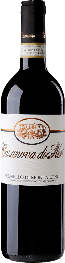 Het label toont een klassieke en elegante uitstraling met een witte achtergrond. In het midden is er een afbeelding van een wijnhuis of kasteel in koperkleur, omringd door decoratieve elementen. De naam 'Casanova di Neri' staat prominent in sierlijke letters bovenaan het label. Onder de naam staat 'Brunello di Montalcino' in iets kleinere, maar duidelijke letters.