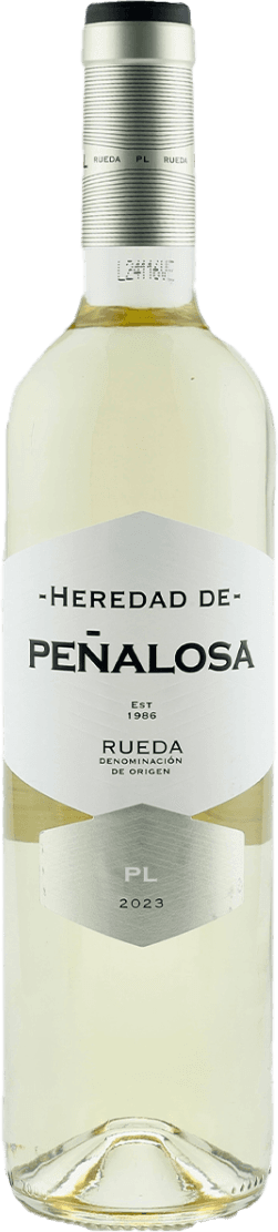 Het label is wit met zwarte en grijze tekst. Het toont de naam 'Heredad de Peñalosa' in grote letters, met daaronder kleinere tekst die de oorsprong en het jaartal aangeeft. Het ontwerp is strak en minimalistisch.