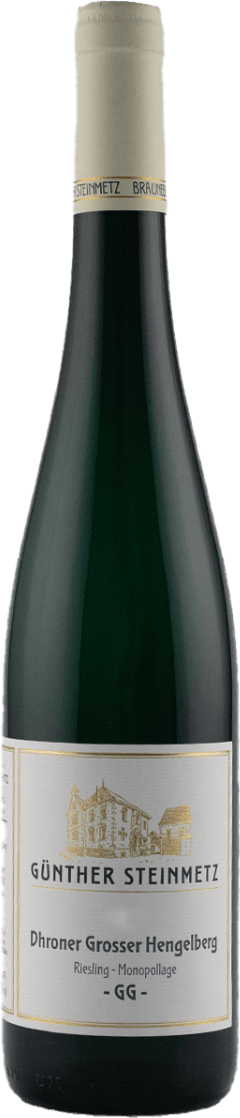 Het label toont een tekening van een gebouw in een gouden kleur, met daaronder de naam 'Günther Steinmetz'. De tekst is in een klassieke stijl weergegeven.