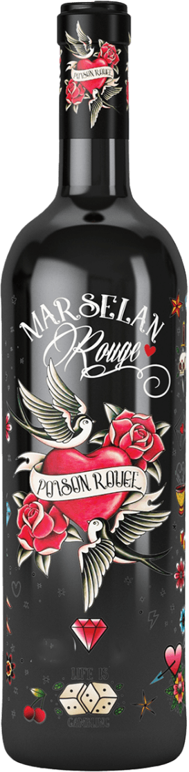 Het label toont een opvallend ontwerp met een groot rood hart in het midden, omringd door witte vogels en rode rozen. Er zijn ook kleinere elementen zoals sterren, bloemen en dobbelstenen aanwezig. De tekst 'Poison Rouge' is prominent op het hart geschreven.