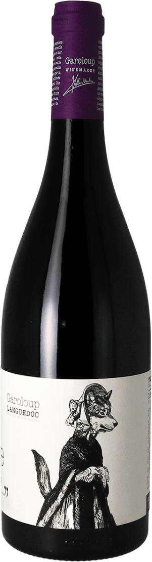 Het label toont een tekening van een antropomorfische wolf, gekleed in traditionele kleding. De wolf lijkt recht vooruit te kijken en heeft een gedetailleerde textuur. Boven de afbeelding staat de tekst 'Garoloup Languedoc'.