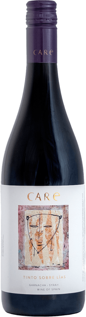 Bodegas Anadas - Cariñena DOP Care Tinto Sobre Lias Het label toont een abstract gezicht met eenvoudige lijnen, geplaatst op een achtergrond met zachte tinten. Boven het gezicht staat de merknaam 'CARE' in grote, gouden letters.