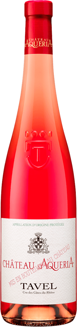 AQUE - Tavel AC Een traditioneel label met de naam 'Château d'Aqueria' prominent in rood en zwart. Er staat een familiewapen of schild in het midden van het label.