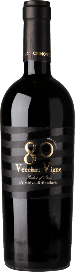 Cignomoro - Primitivo di Manduria DOP 80 Vecchie Vigne Het label toont grote gouden cijfers '80' met daaronder de tekst 'Vecchie Vigne'. Er zijn horizontale strepen in een donkere tint die het label een moderne uitstraling geven.