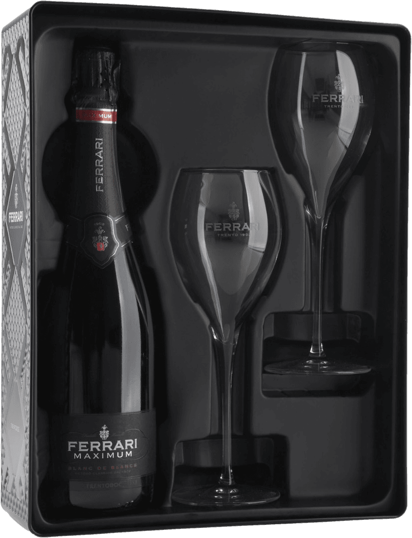 Ferrari - Black tin Gift box 1 fles Maximum Brut + 2 flûtes Het label van de wijnfles is elegant en minimalistisch, met een zwarte achtergrond en witte letters. Er is een klein familiewapen of logo afgebeeld boven de naam 'Ferrari Maximum'.