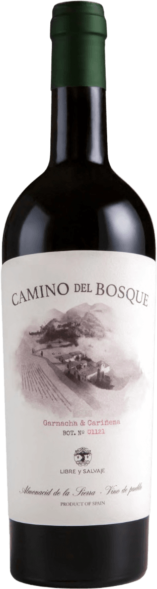 Libre y Salvaje - Camino del Bosque Het label toont een artistieke tekening van een landschap met wijngaarden en gebouwen. De naam 'Camino del Bosque' is prominent aanwezig in grote letters bovenaan het label.