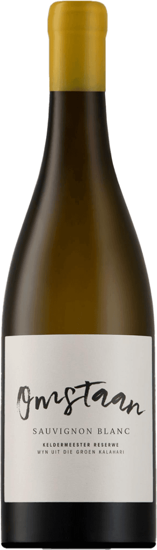 Orange River Cellars - Omstaan Sauvignon Blanc Het label van de wijnfles is minimalistisch en modern. Het bevat de naam 'Omstaan' in een grote, artistieke zwarte lettertype die lijkt op handschrift. Onder de naam staat 'Sauvignon Blanc' in een kleiner, strak lettertype. De achtergrond van het label is wit met een subtiele textuur.